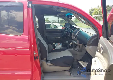 2006 Toyota Tacoma Base V6 z USA, uszkodzony, nr VIN 5TEUU42NX6Z280086